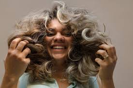 Cheveux fins : comment créer du volume durablement